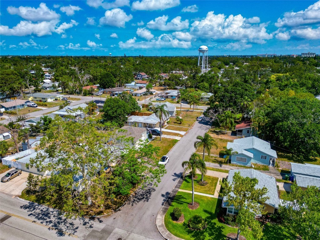 2004 19th Street W Bradenton FL 34205 A4652177 image62