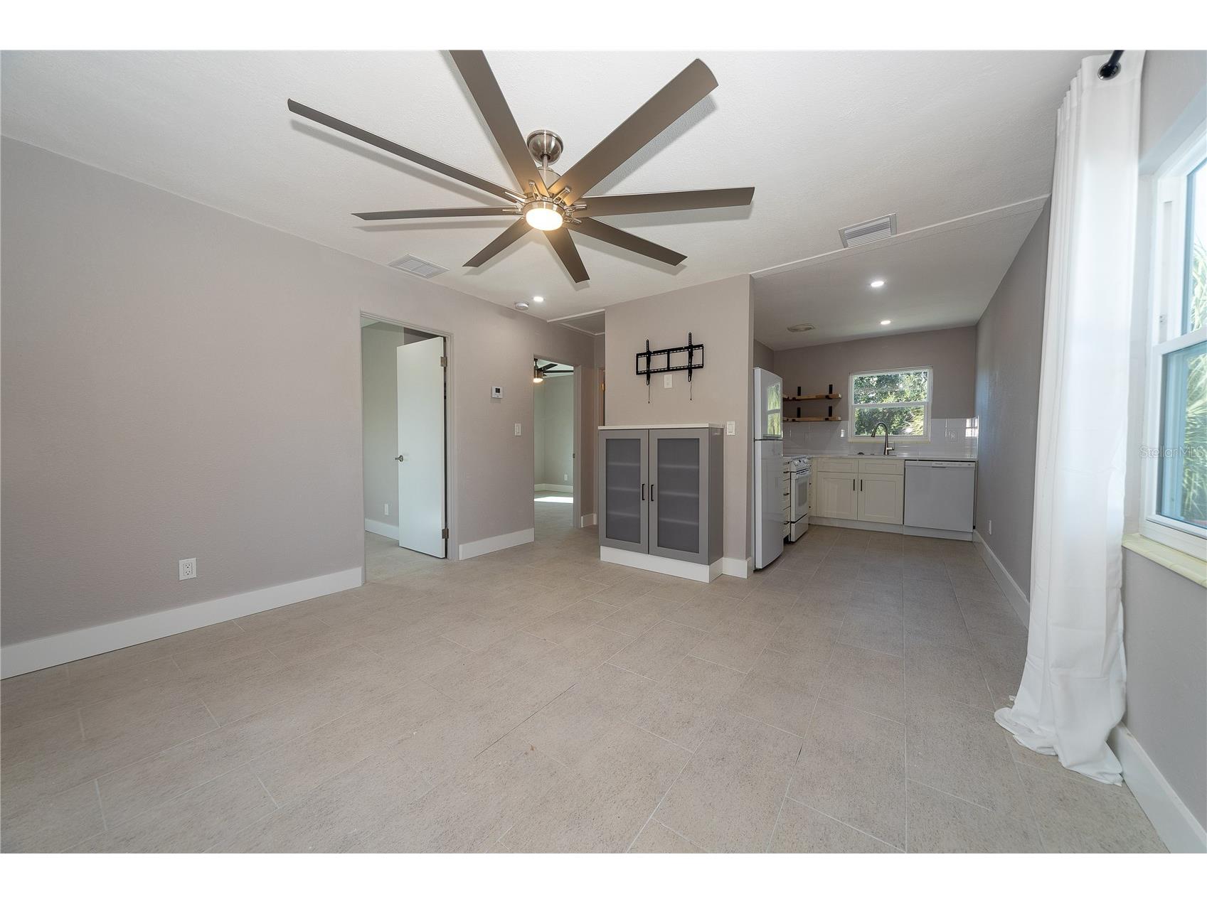 2004 1st Street SE Saint Petersburg FL 33705 TB8465913 image7