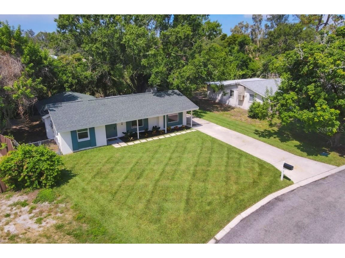 2004 52nd Avenue W Bradenton FL 34207 A4658903 image2