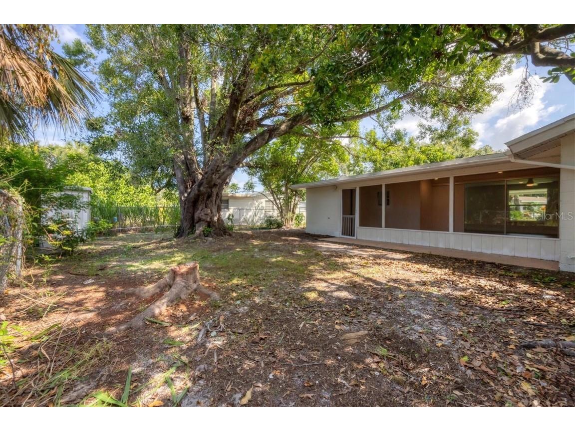 2004 52nd Avenue W Bradenton FL 34207 A4658903 image30