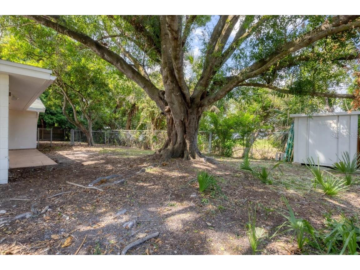 2004 52nd Avenue W Bradenton FL 34207 A4658903 image31