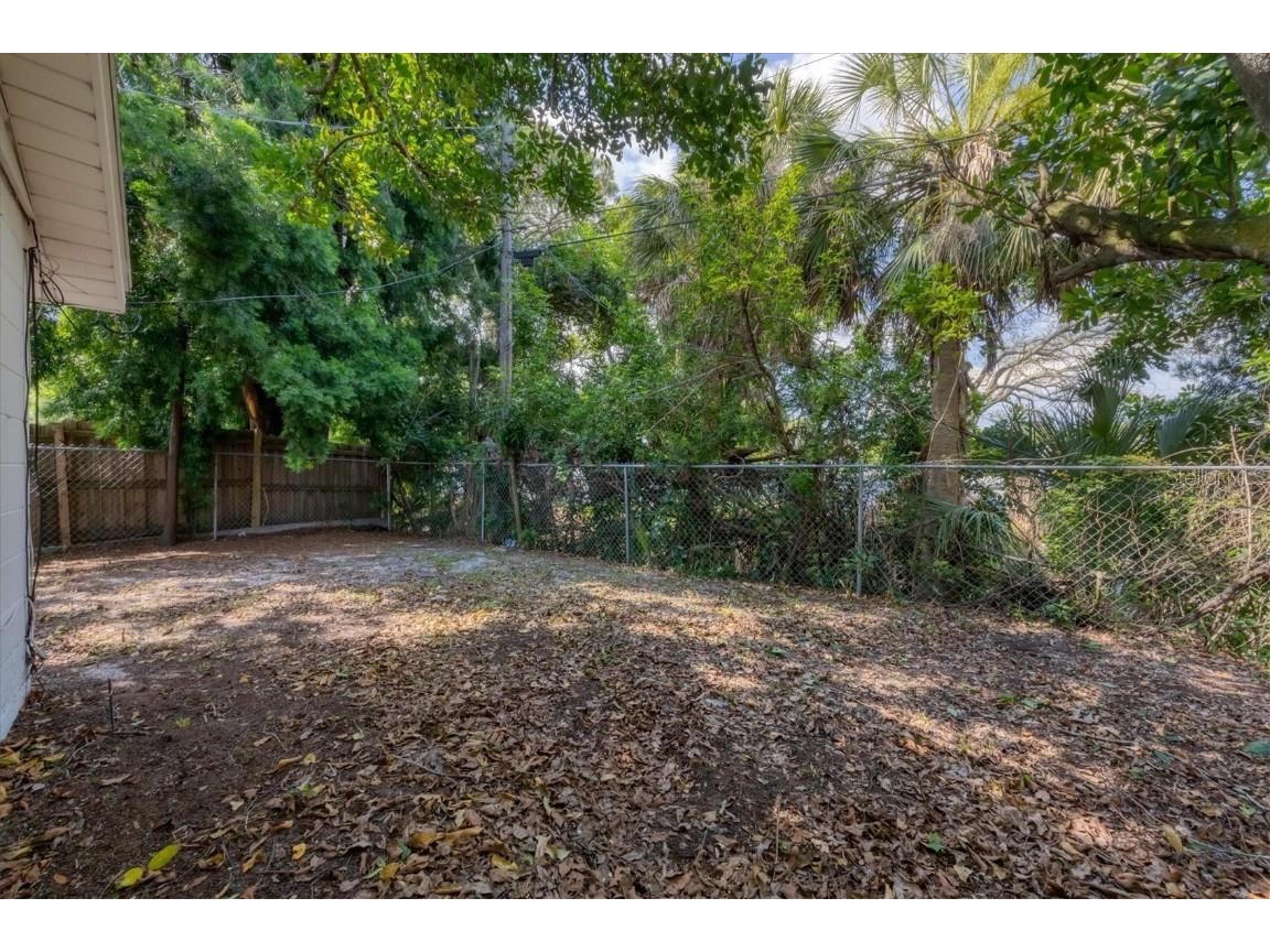 2004 52nd Avenue W Bradenton FL 34207 A4658903 image33