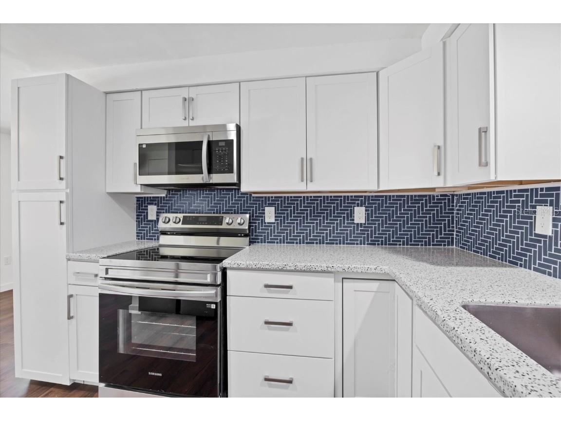 2004 52nd Avenue W Bradenton FL 34207 A4658903 image9