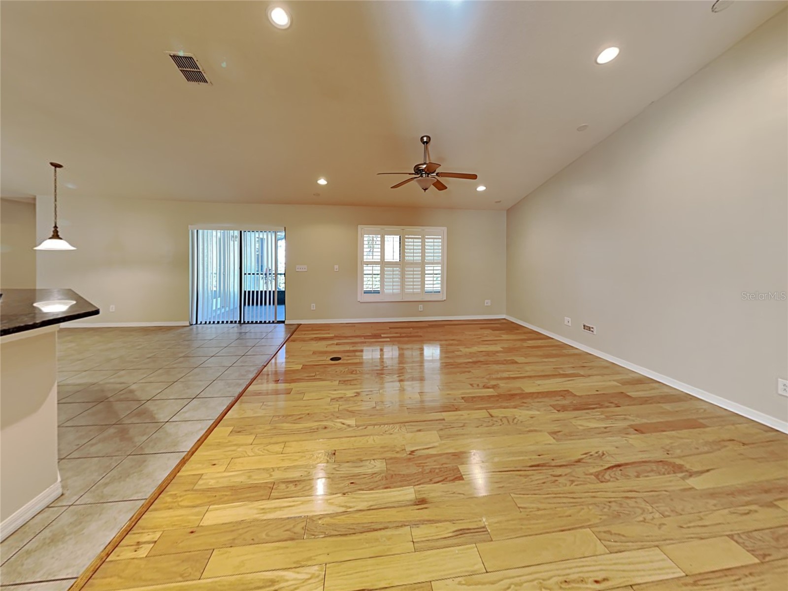 2004 Abbey Trace Drive Dover FL 33527 TB8488181 image13