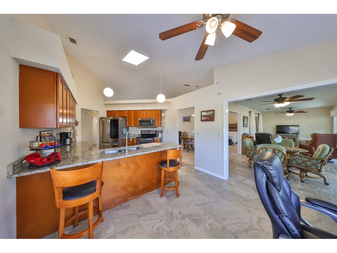 2004 Berry Roberts Drive Sun City Center FL 33573 TB8376593 image16