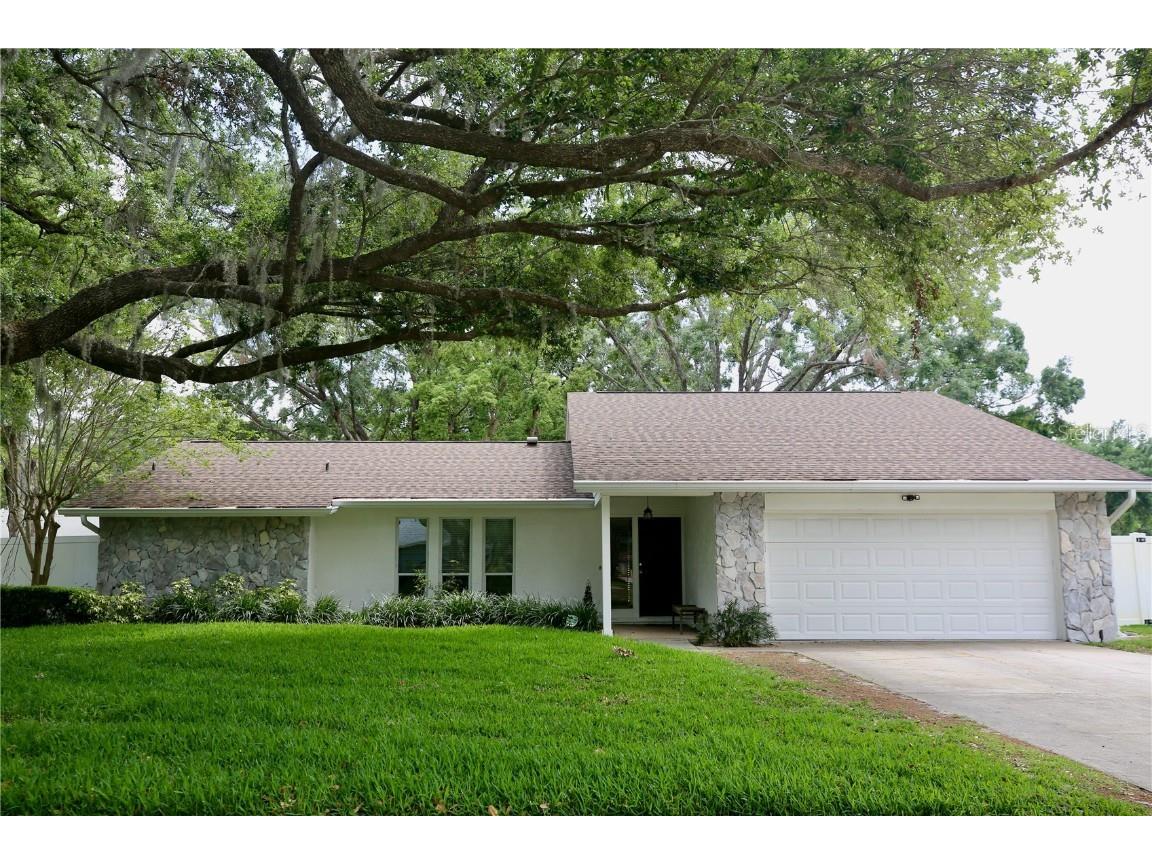 2004 Chickwood Court Tampa FL 33618 TB8372083 image1