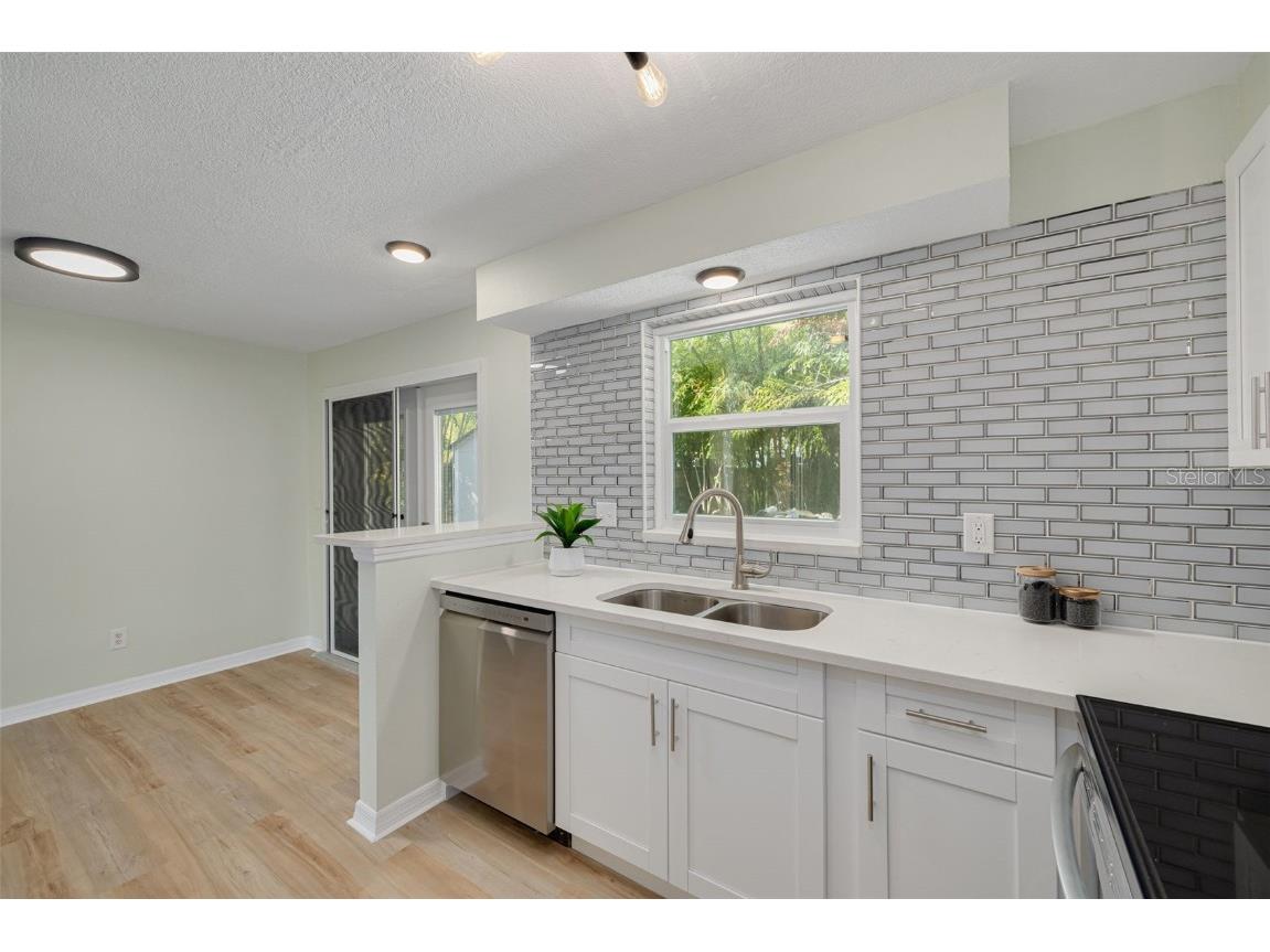 2004 Douglas Avenue Dunedin FL 34698 TB8451471 image13