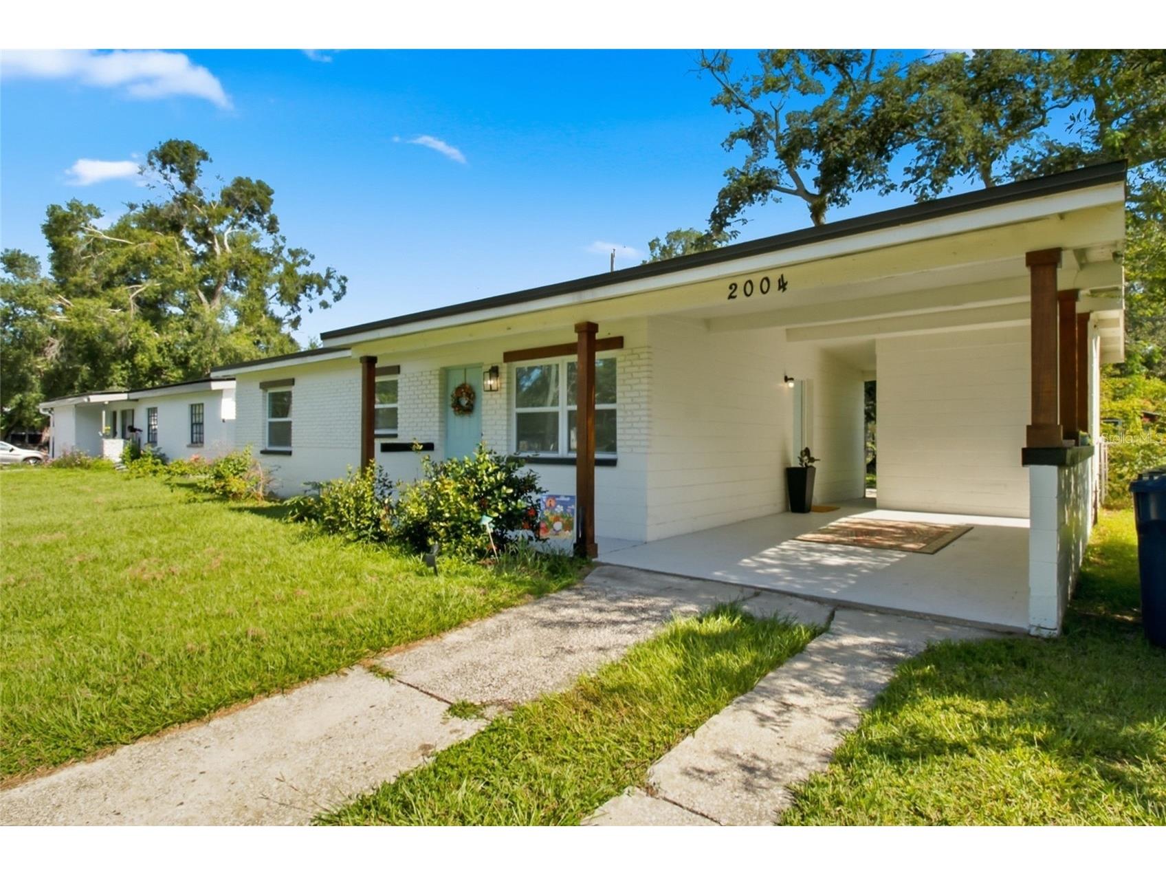2004 E Broad Street Tampa FL 33610 TB8529509 image1