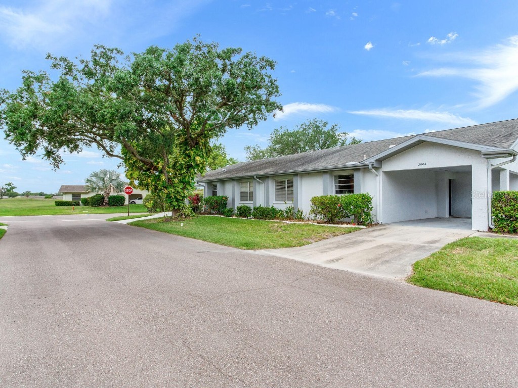 2004 Hadrian Court Sun City Center FL 33573 U8200817 image1