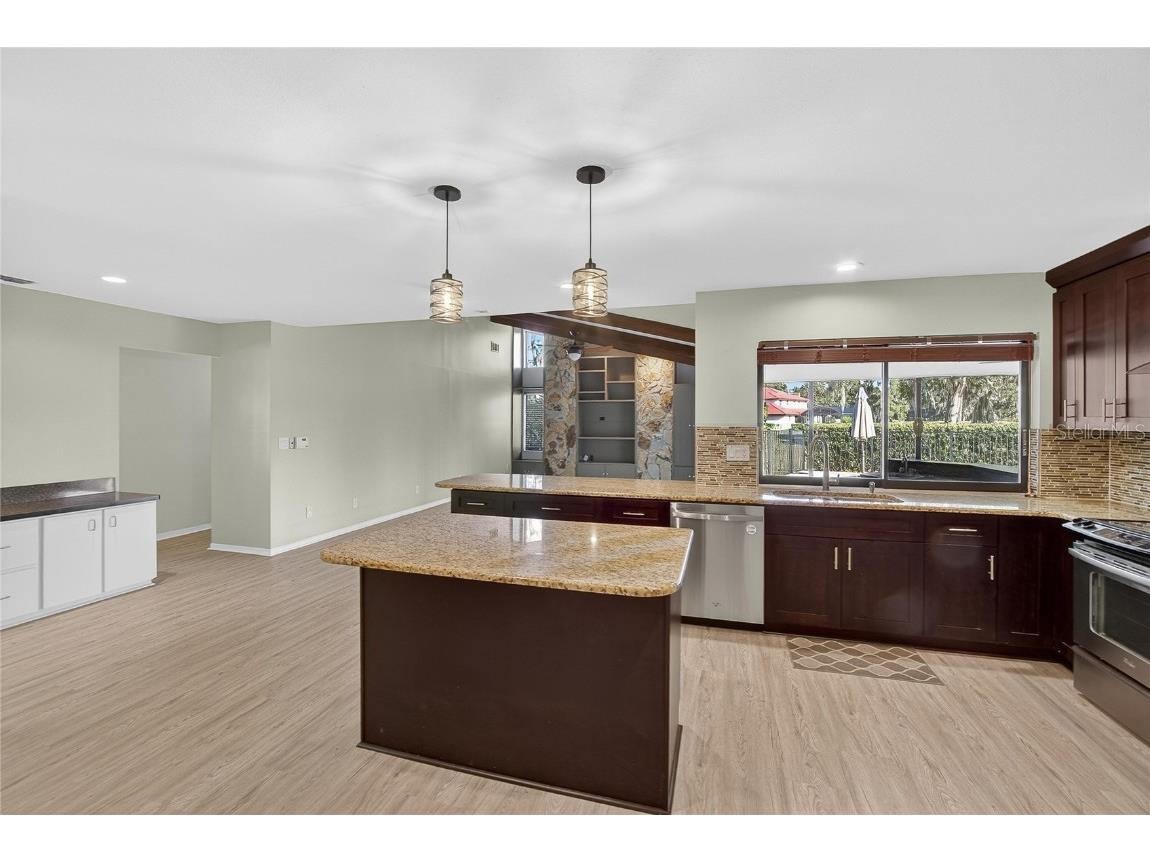 2004 N Golfview Drive Plant City FL 33566 TB8407365 image10