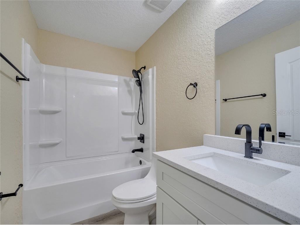 2004 Prescott Boulevard Deltona FL 32738 S5129990 image37