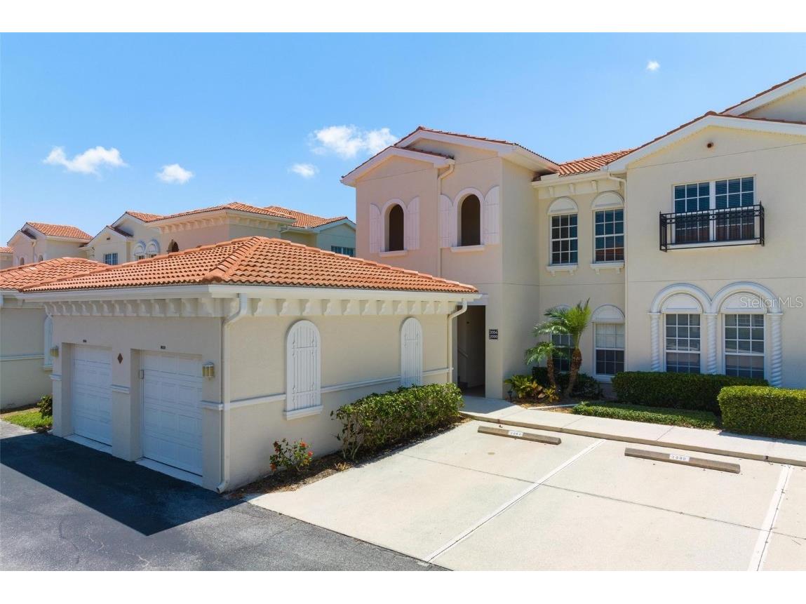 2004 Ravinia Circle #2004 Venice FL 34292 A4570688 image1