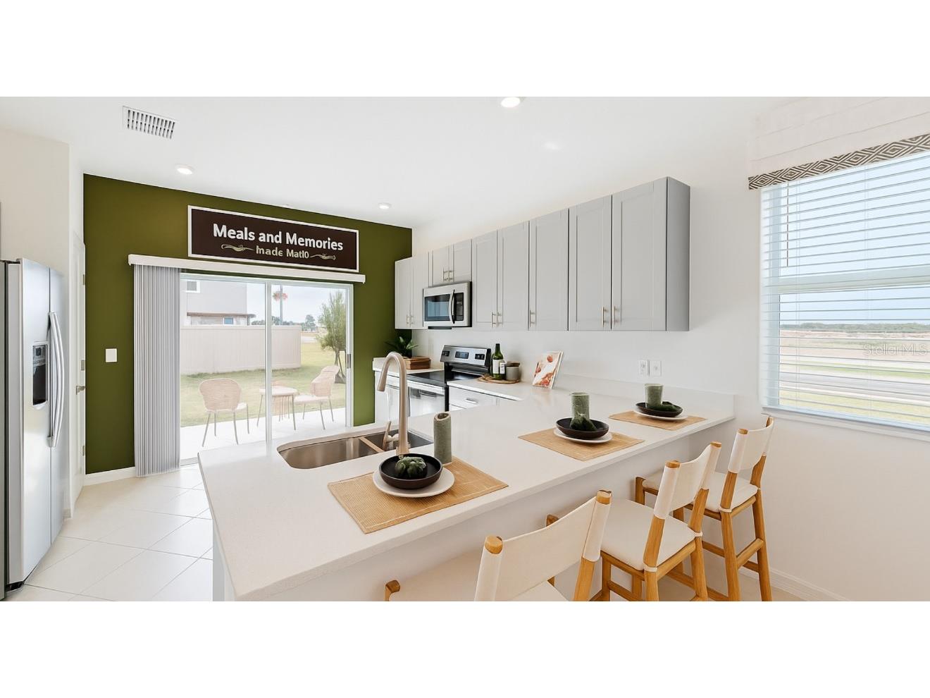 2004 Viewfinder Street Kissimmee FL 34758 S5138095 image2