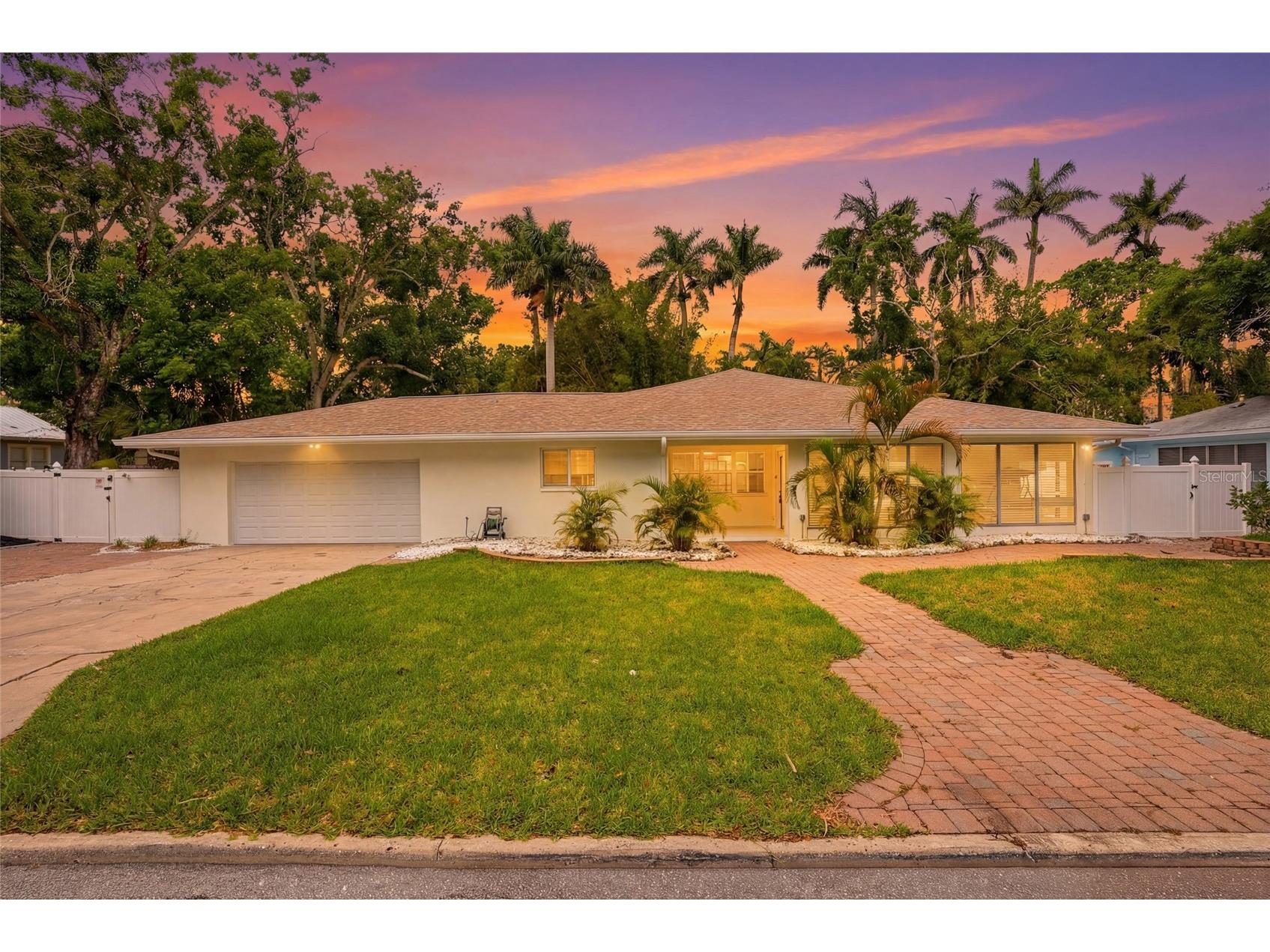 2004 Virginia Drive Bradenton FL 34205 TB8495476 image1