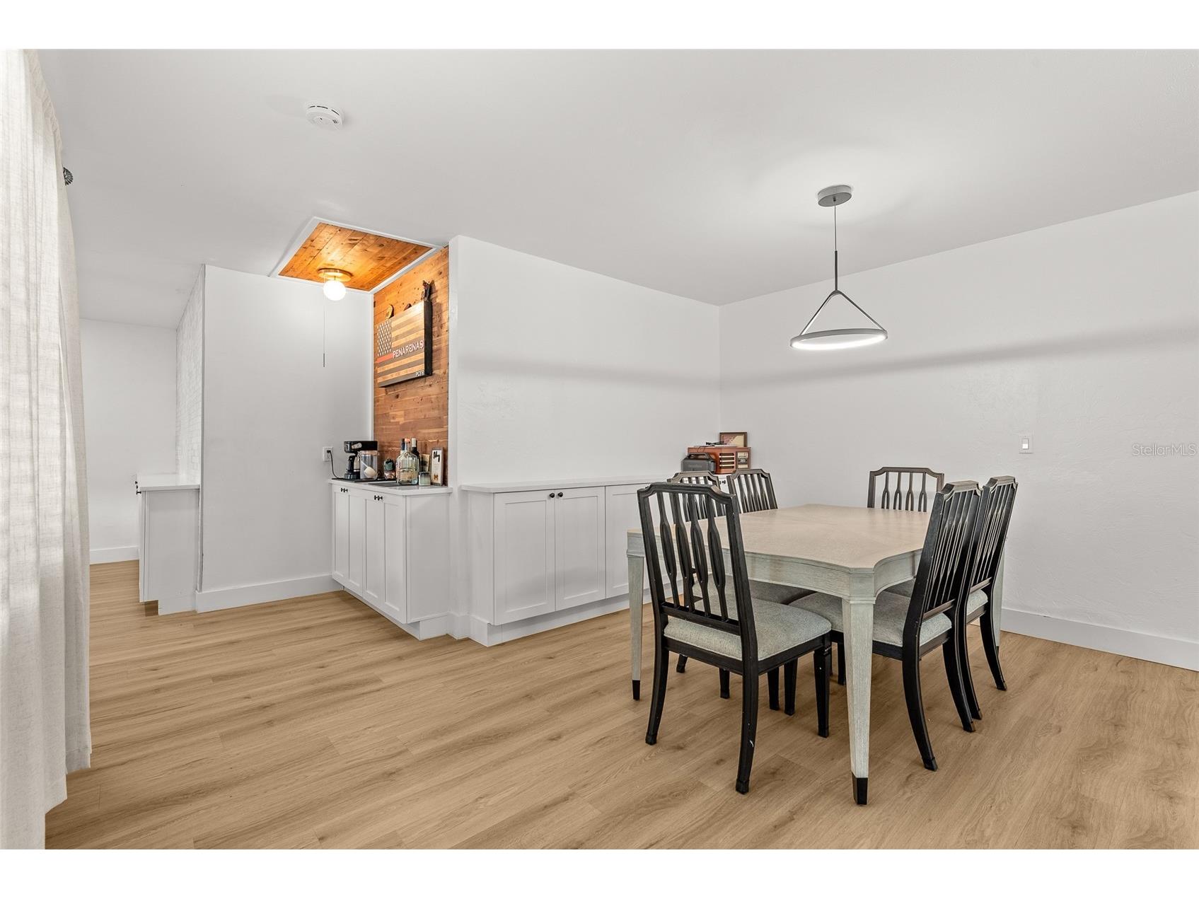 2004 Virginia Drive Bradenton FL 34205 TB8495476 image13