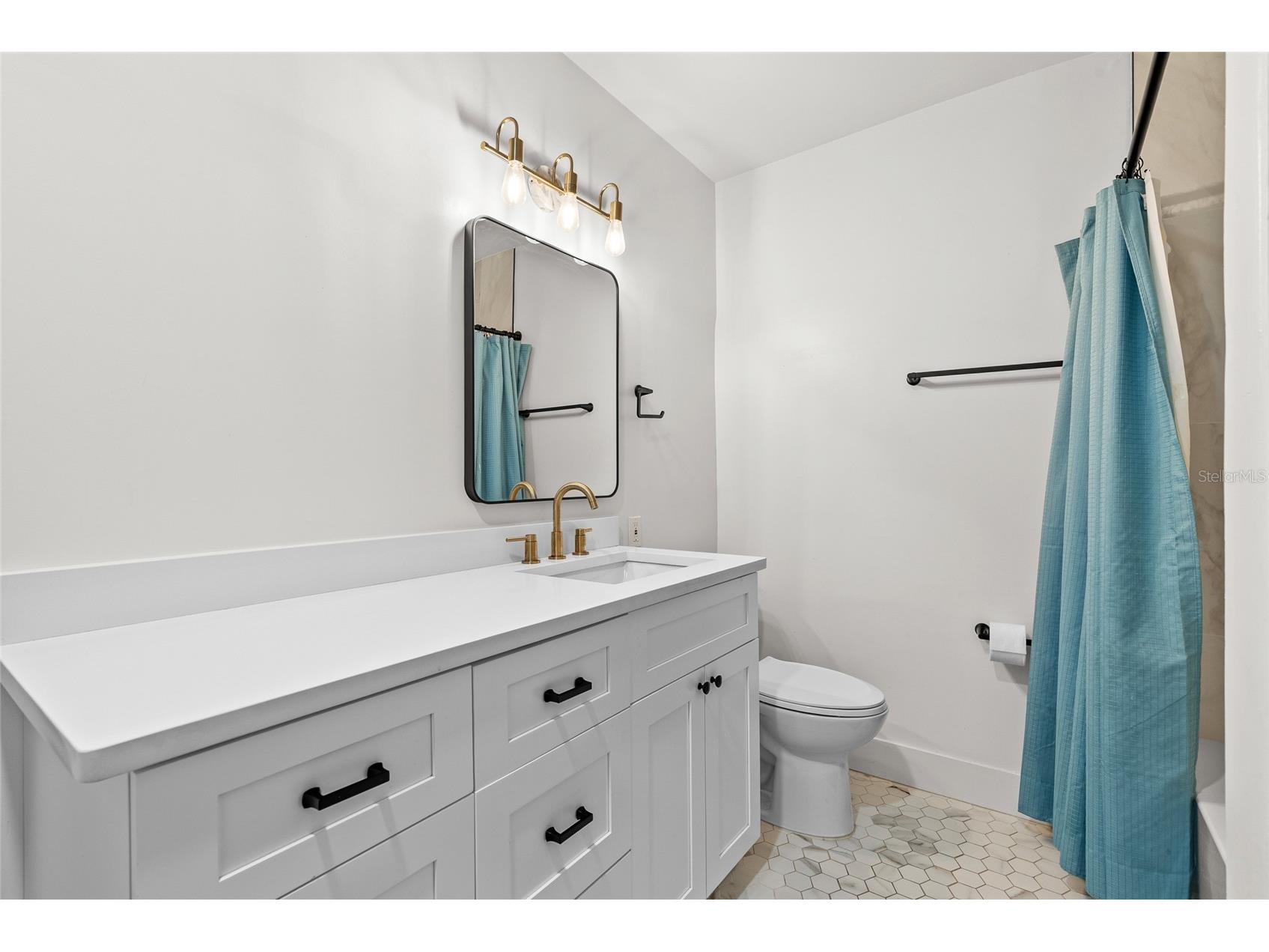 2004 Virginia Drive Bradenton FL 34205 TB8495476 image32