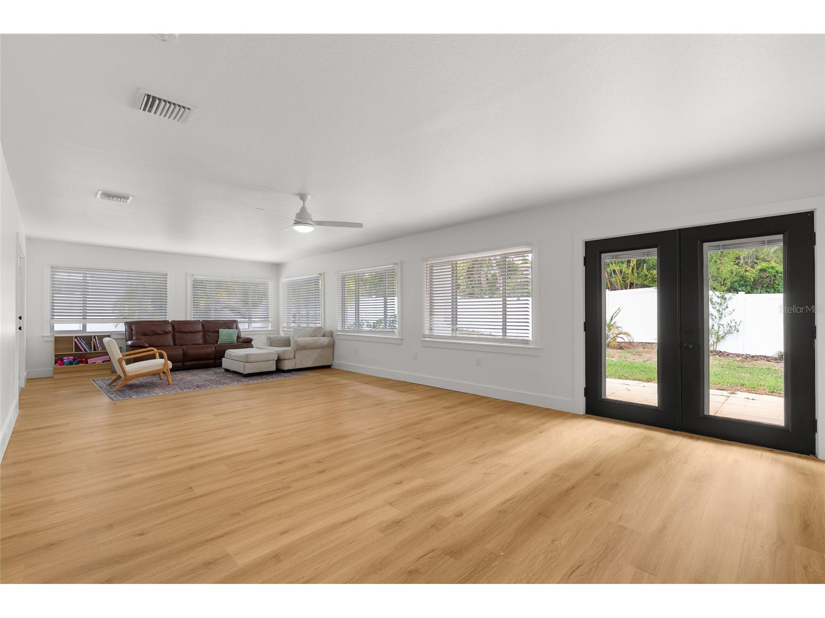 2004 Virginia Drive Bradenton FL 34205 TB8495476 image9