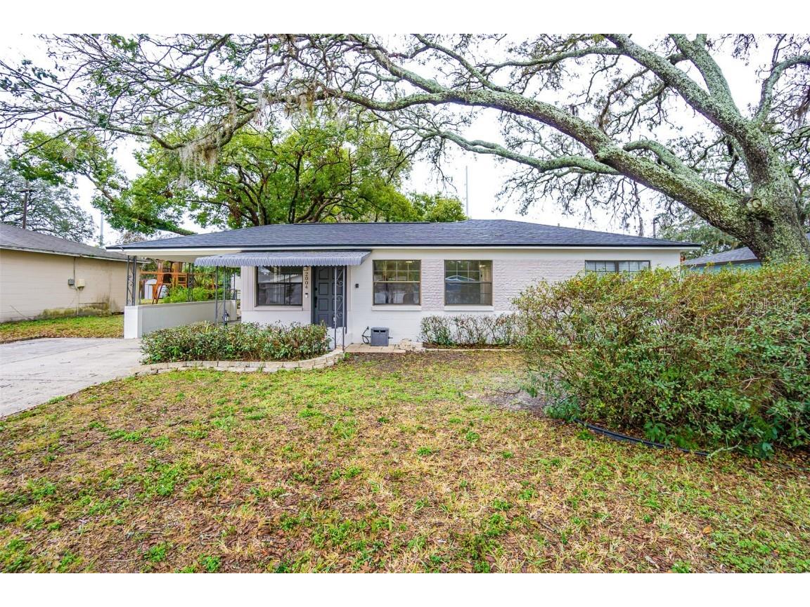 2004 W Meadowbrook Avenue Tampa FL 33612 TB8341378 image1