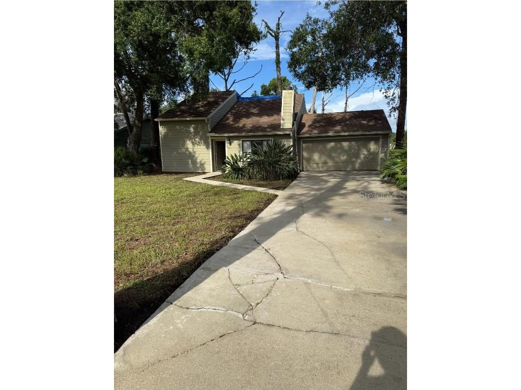 2004 Wood Hollow Place Sarasota FL 34235 A4659437 image1