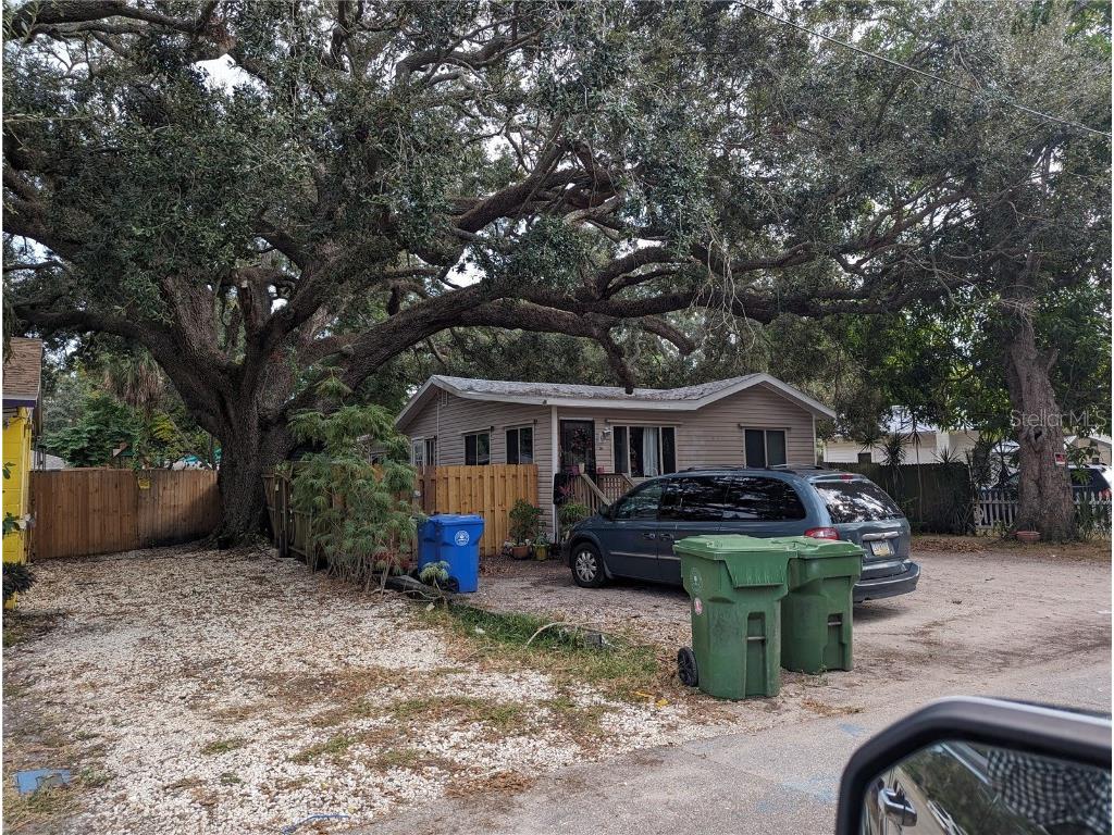 2005 12th Street W Bradenton FL 34205 A4591198 image1