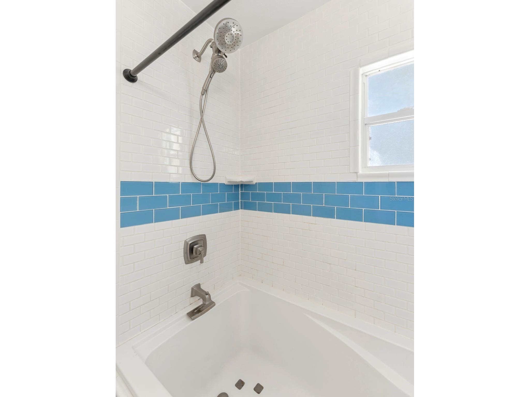 2005 3rd Street S Saint Petersburg FL 33705 TB8501843 image16
