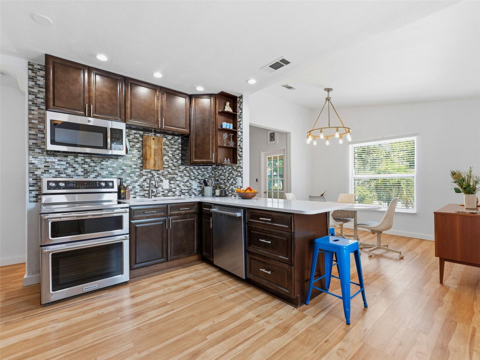 2005 3rd Street S Saint Petersburg FL 33705 TB8501843 image8