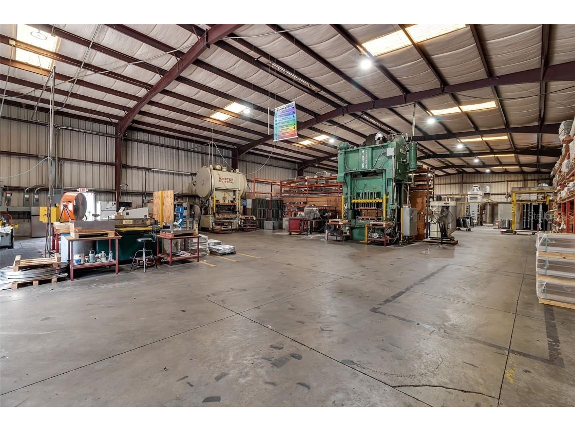 2005 60th Place E Bradenton FL 34203 A4665109 image13