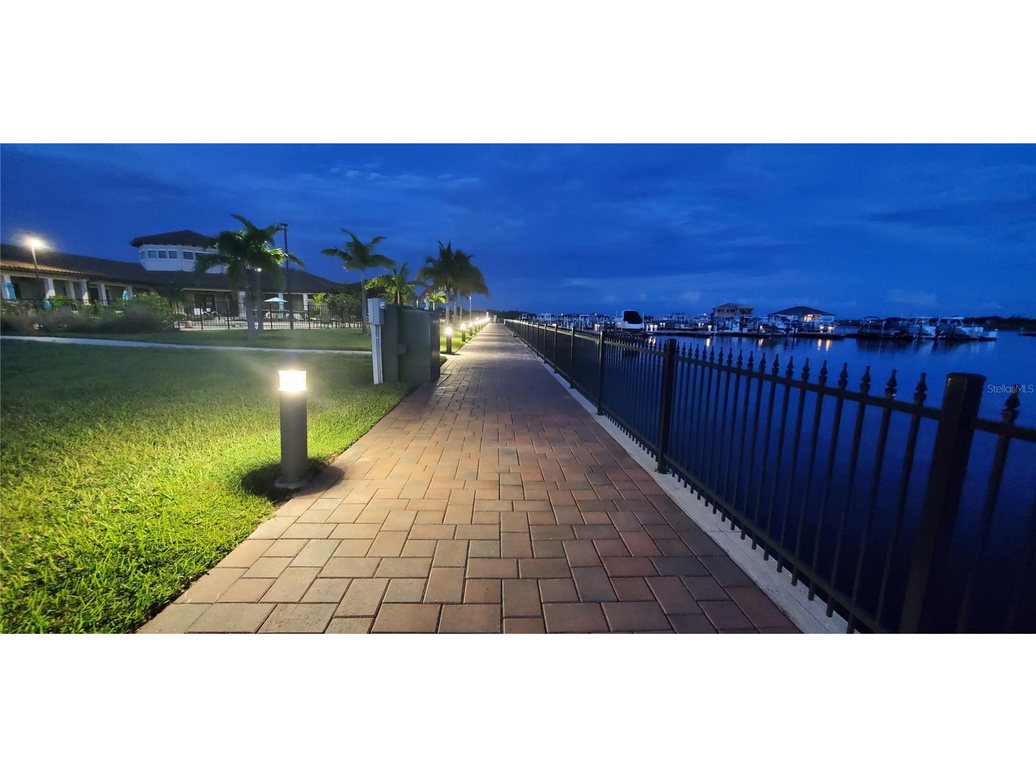 2005 6th St E Palmetto FL 34221 A4695780 image97