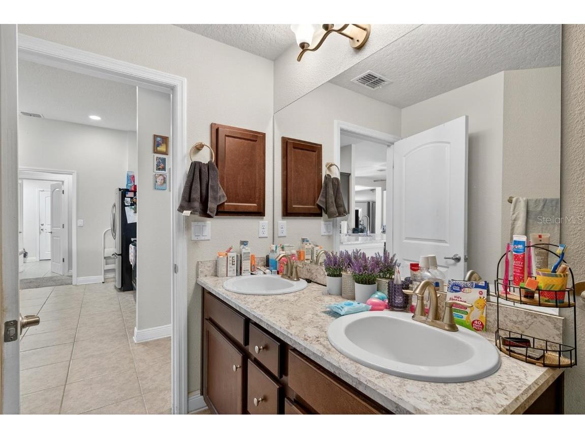 2005 Angel Fish Loop Leesburg FL 34748 TB8445149 image28