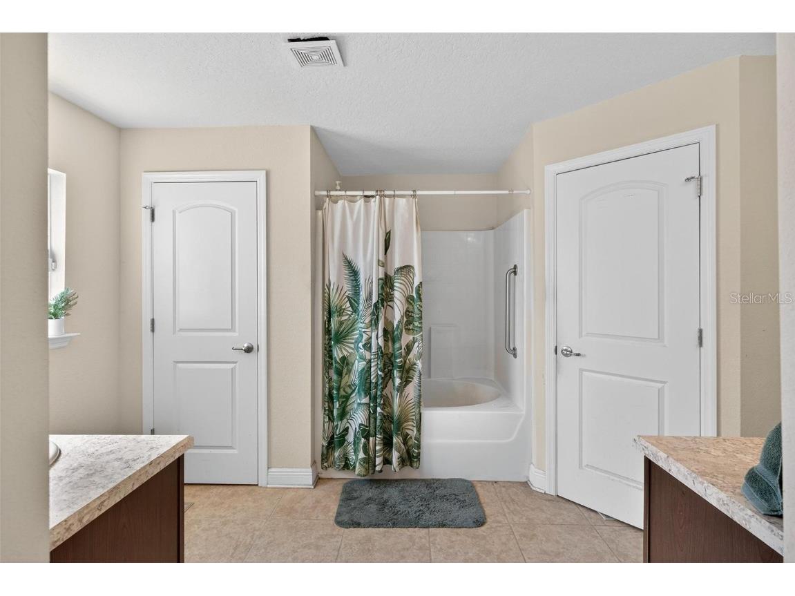 2005 Angel Fish Loop Leesburg FL 34748 TB8445149 image45