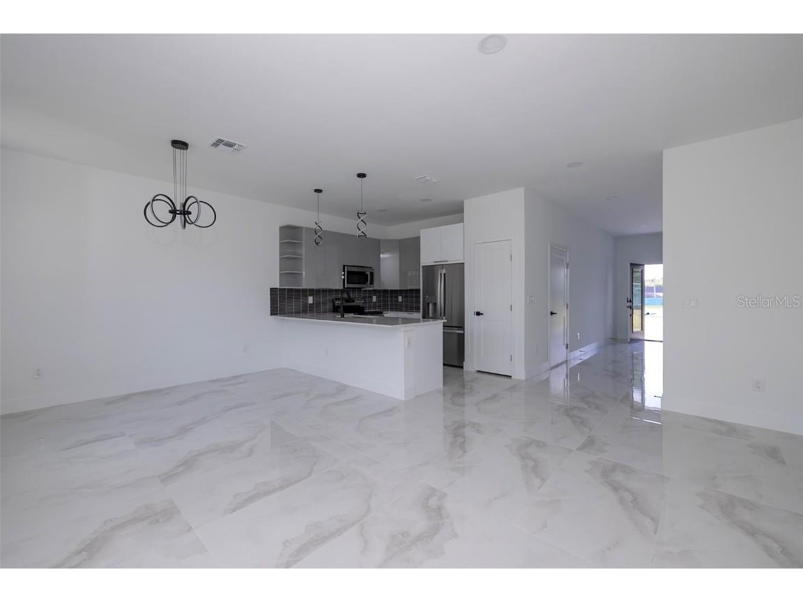 2005 Barroso Street Davenport FL 33837 S5137693 image6