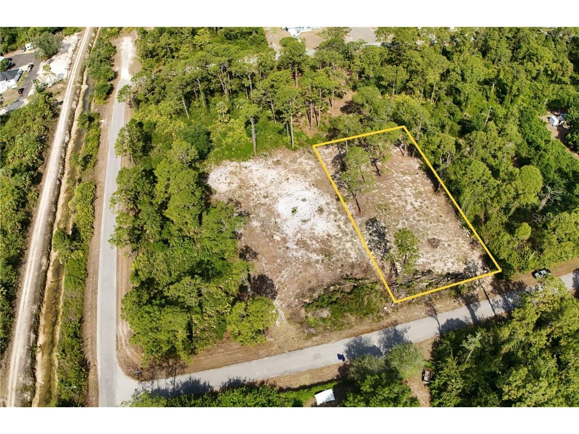 2005 Columbus Avenue Alva FL 33920 OM700307 image1