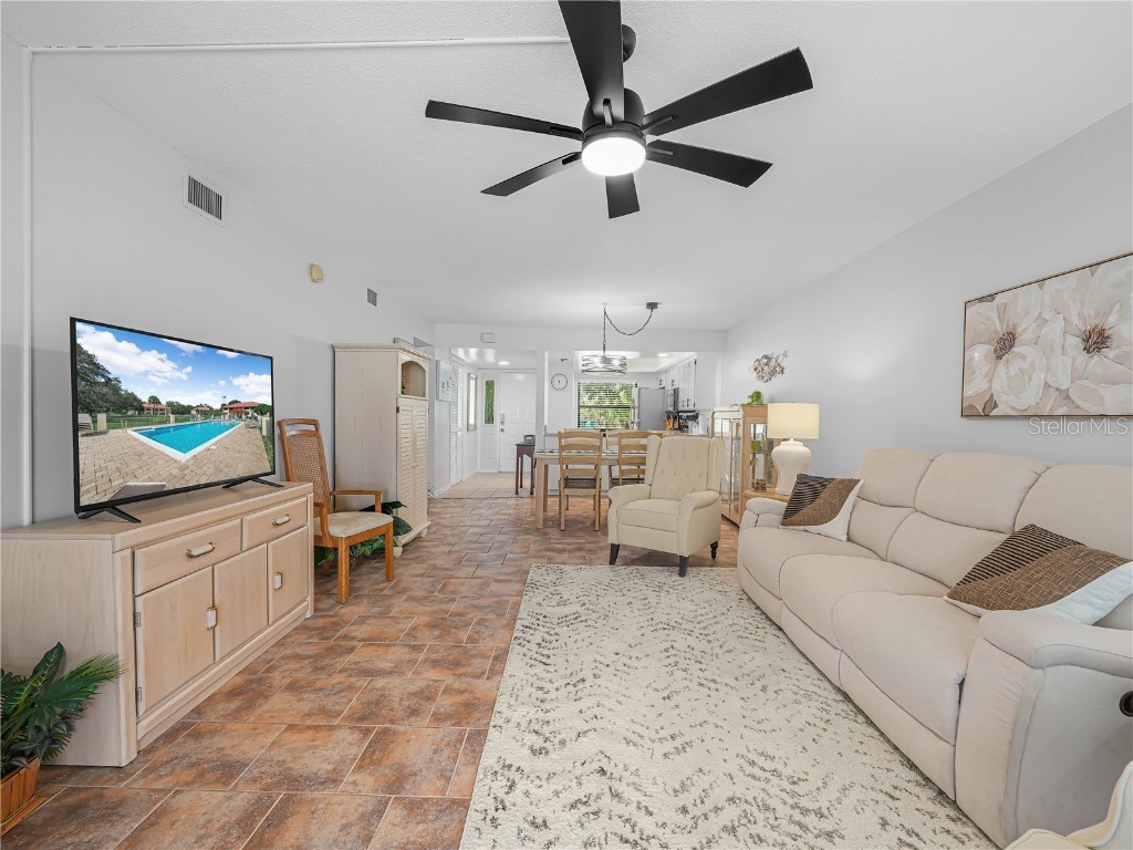 2005 Granada Court #2005 Lake Wales FL 33898 P4936429 image10