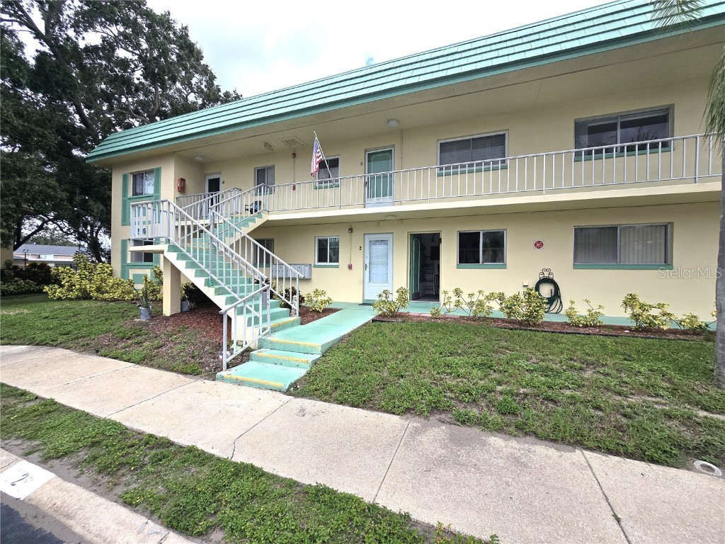 2005 Greenbriar Boulevard #1 Clearwater FL 33763 TB8302494 image1