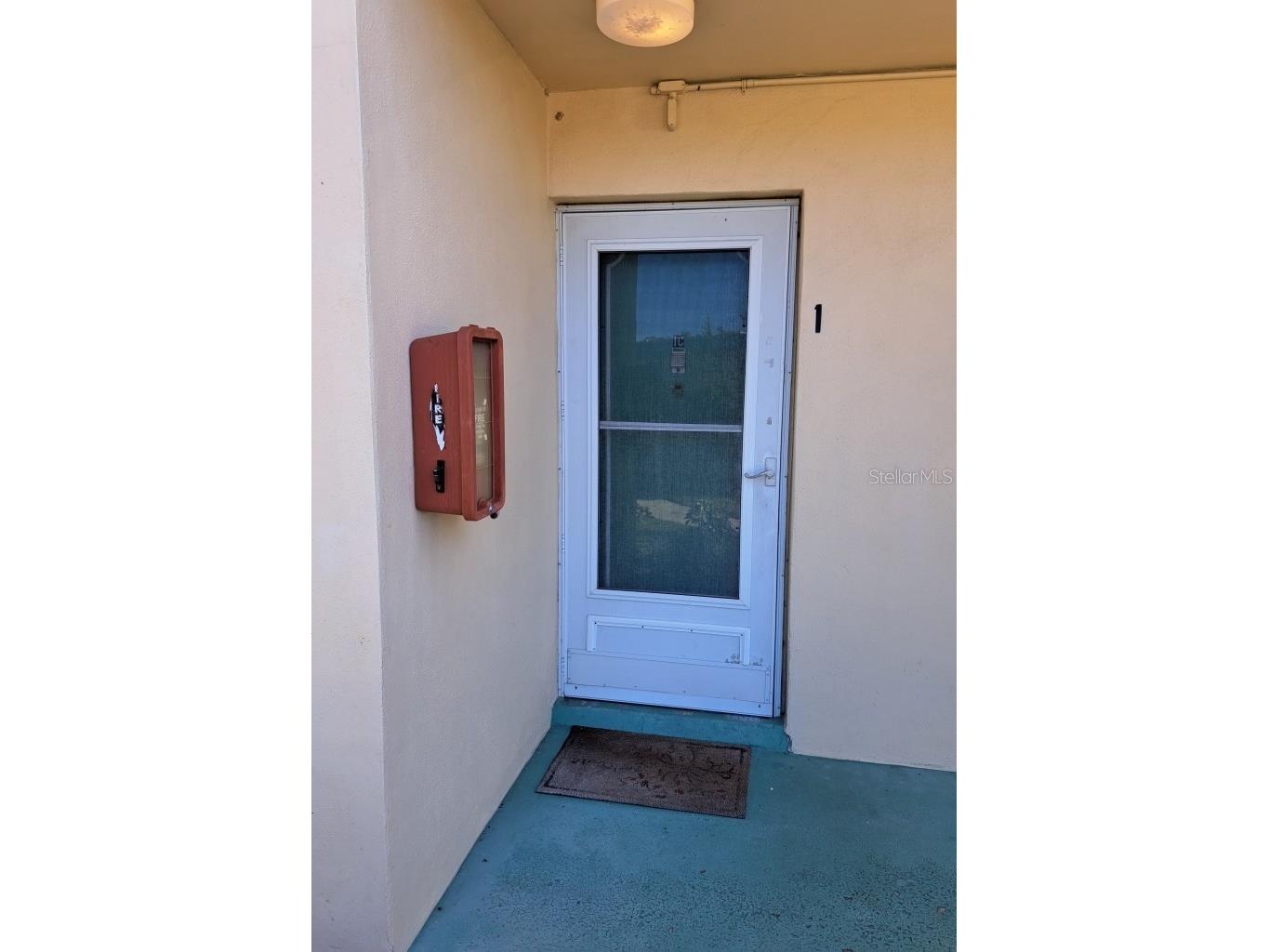 2005 Greenbriar Boulevard #1 Clearwater FL 33763 TB8441759 image3