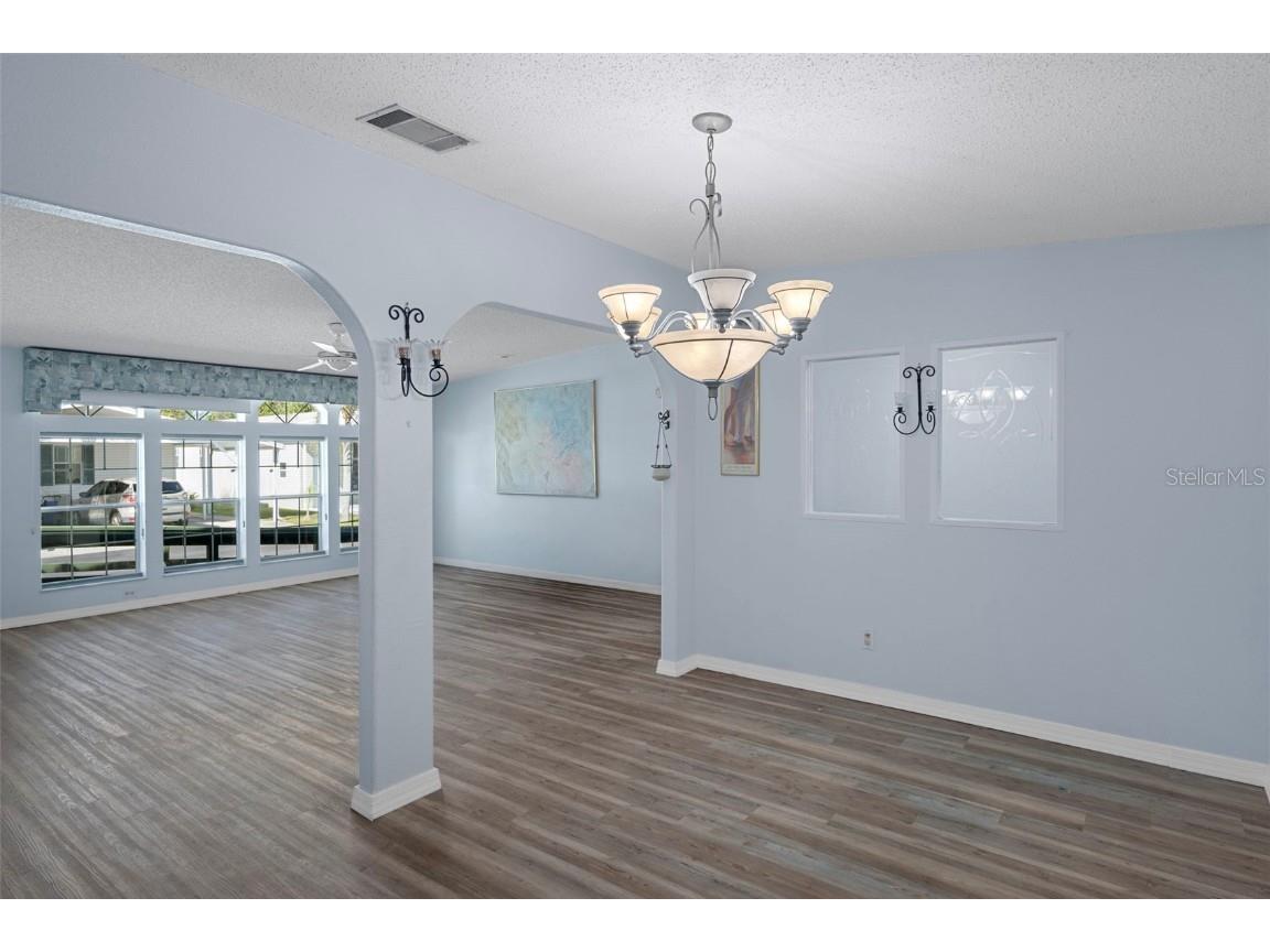 2005 Lake Linda Circle Lutz FL 33558 W7880473 image19