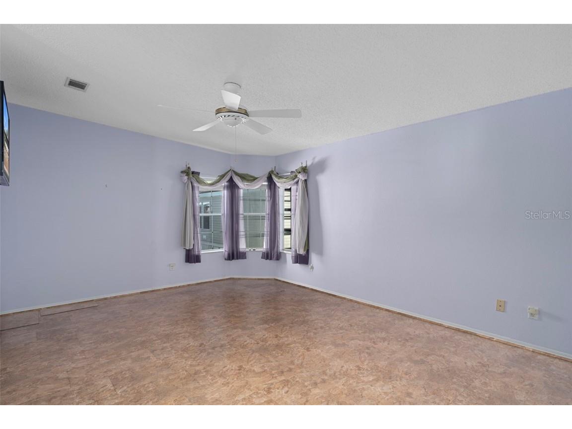 2005 Lake Linda Circle Lutz FL 33558 W7880473 image26