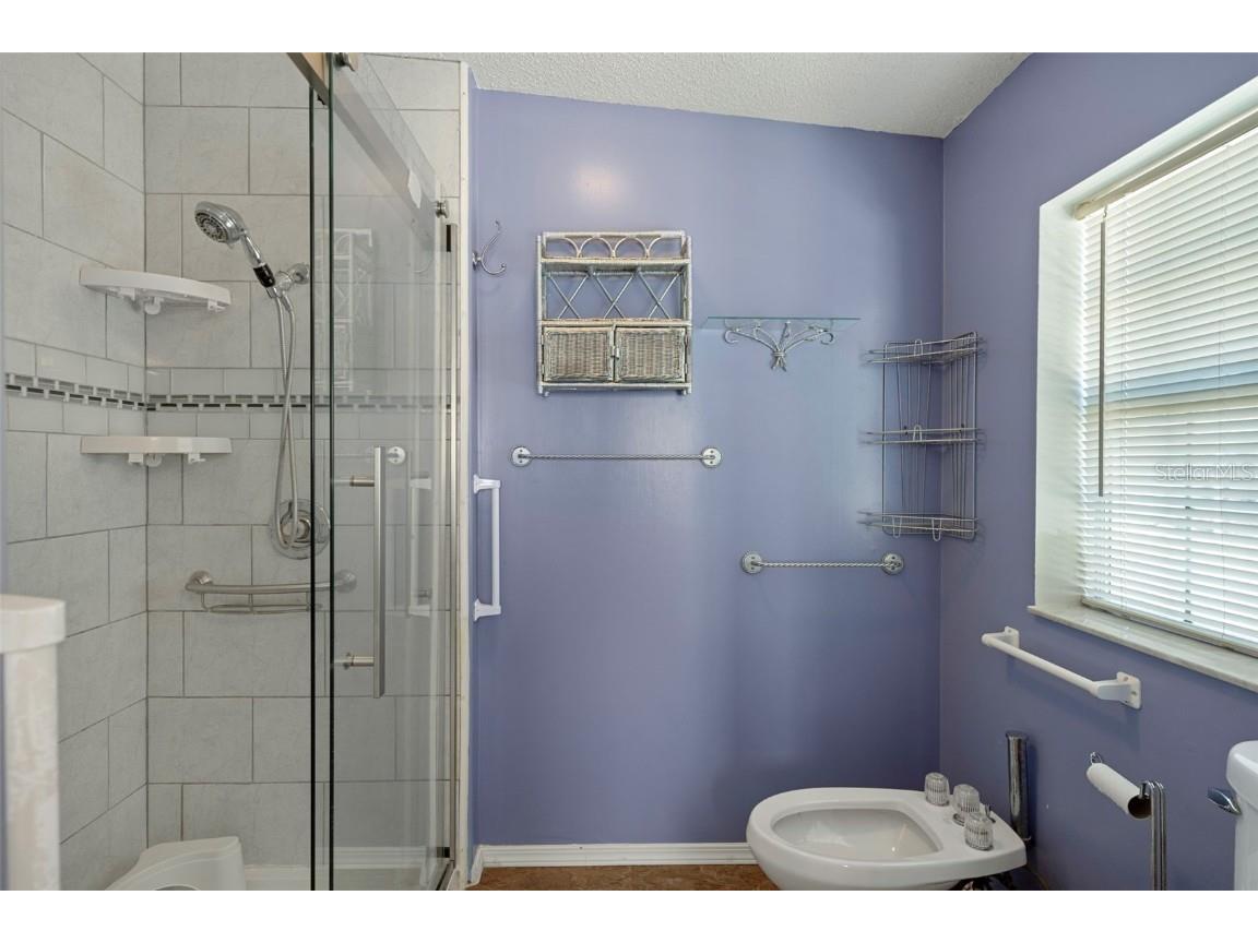 2005 Lake Linda Circle Lutz FL 33558 W7880473 image33