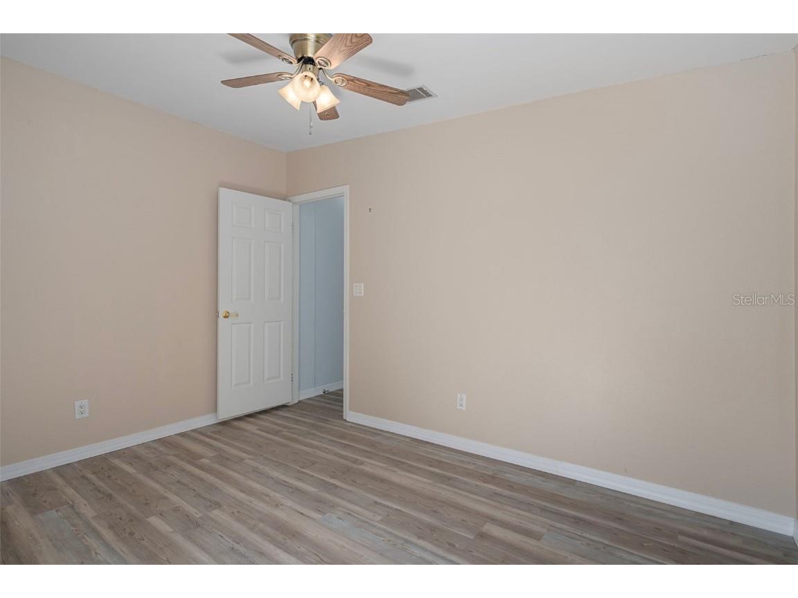 2005 Lake Linda Circle Lutz FL 33558 W7880473 image36