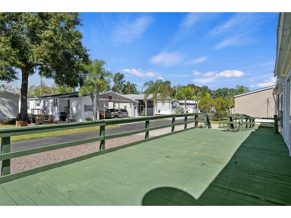 2005 Lake Linda Circle Lutz FL 33558 W7880473 image46