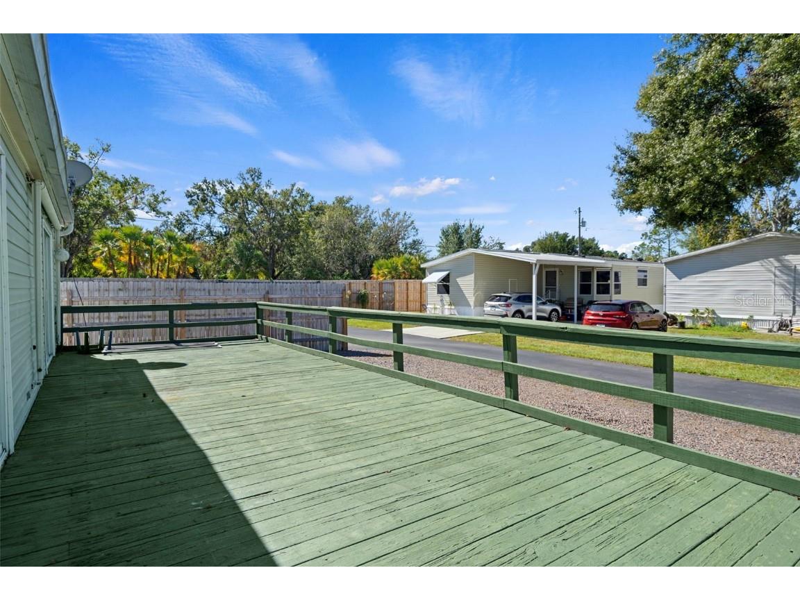 2005 Lake Linda Circle Lutz FL 33558 W7880473 image47