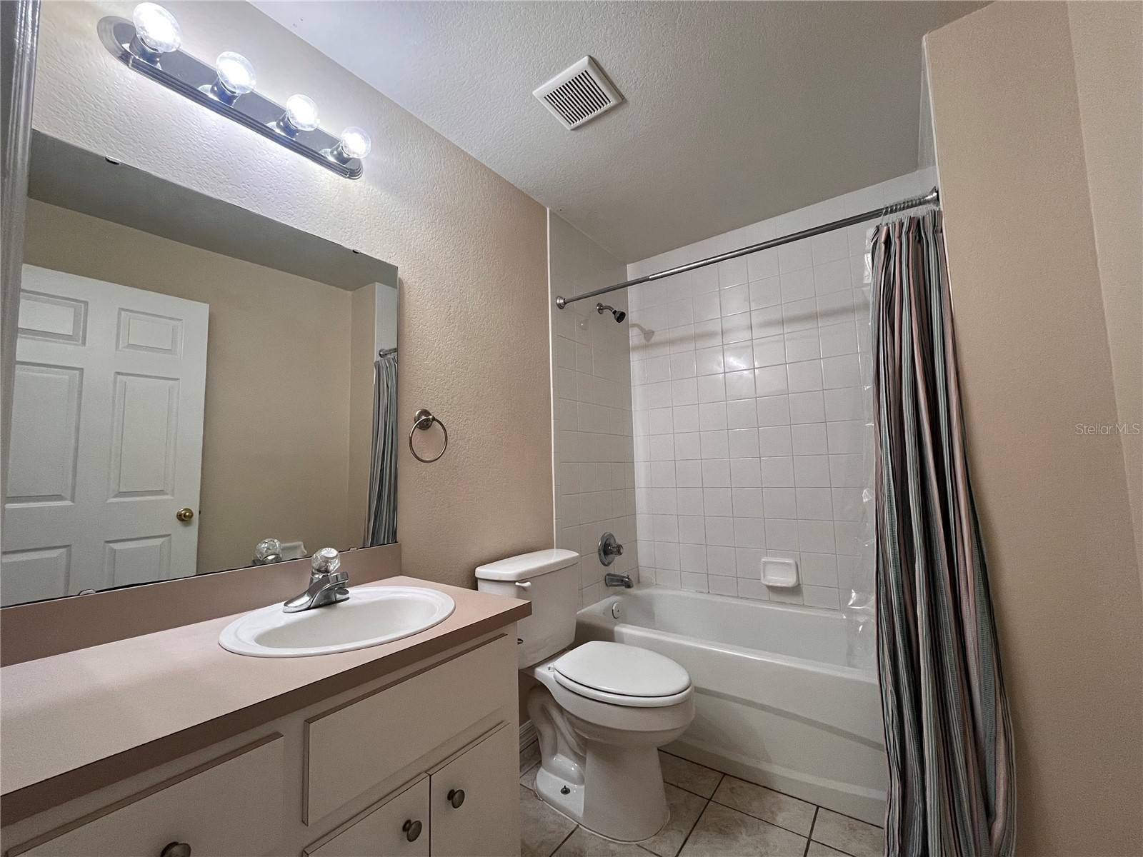 2005 N Lake Eloise Drive Winter Haven FL 33884 P4938854 image18