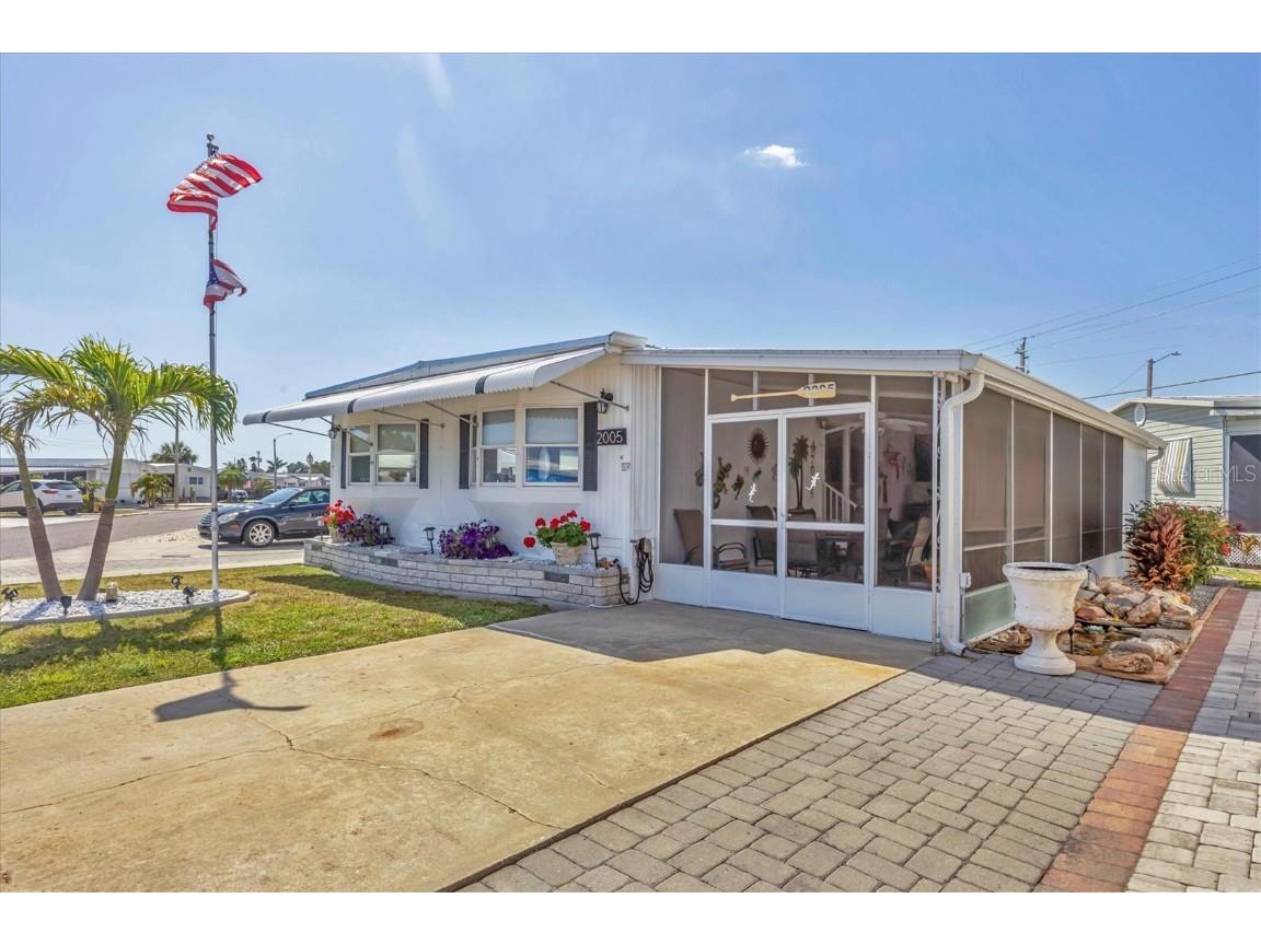 2005 Ohio Avenue Bradenton FL 34207 - SARASOTA BAY A4650494 image4