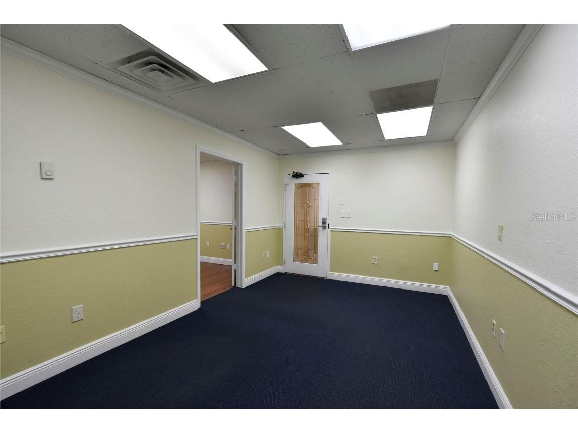 2005 Pan Am Circle Tampa FL 33607 W7877403 image12