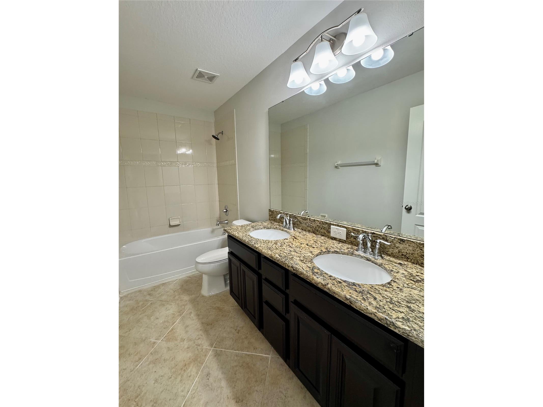 2005 Via Napoli Street Plant City FL 33566 L4959080 image32