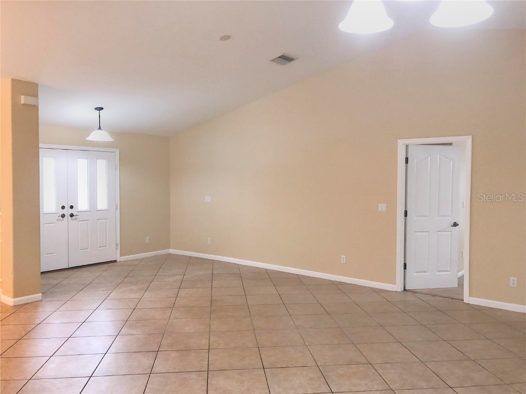 2005 Villano Avenue North Port FL 34286 A4674867 image2