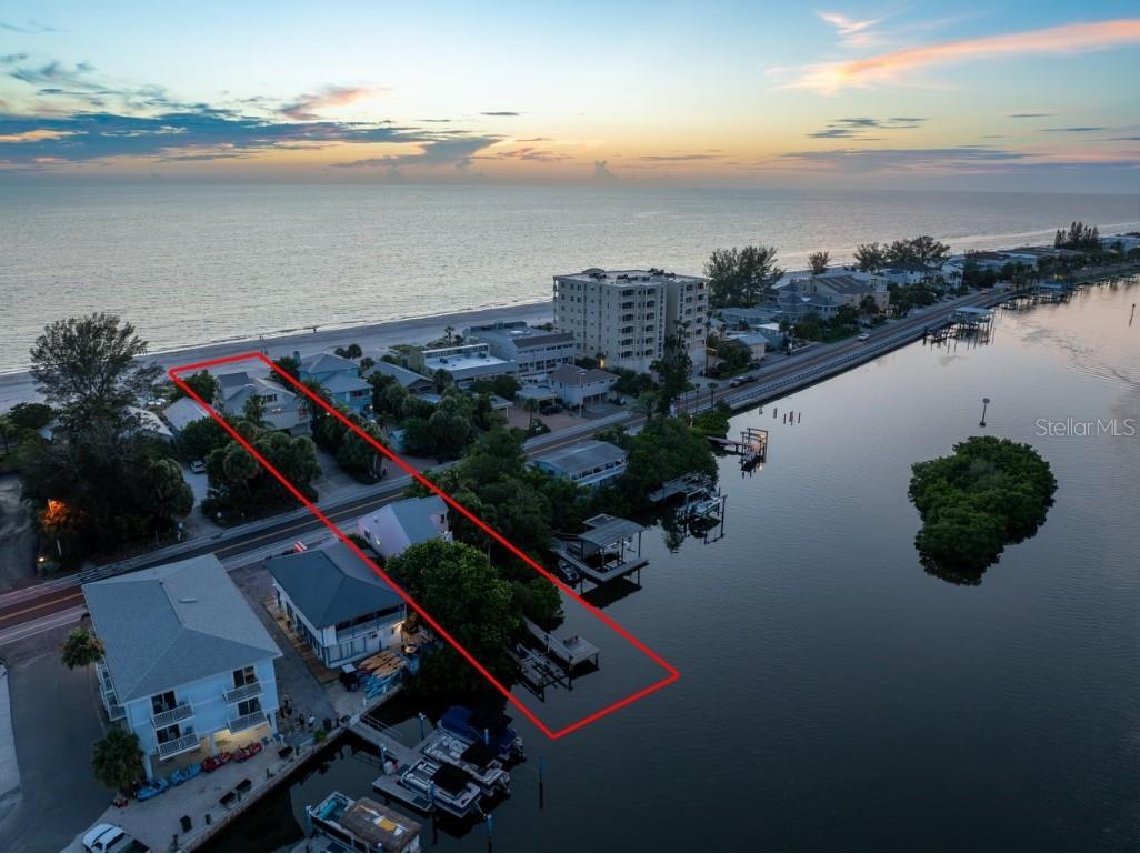 20051 Gulf Boulevard Indian Shores FL 33785 - THE NARROWS U8252027 image1