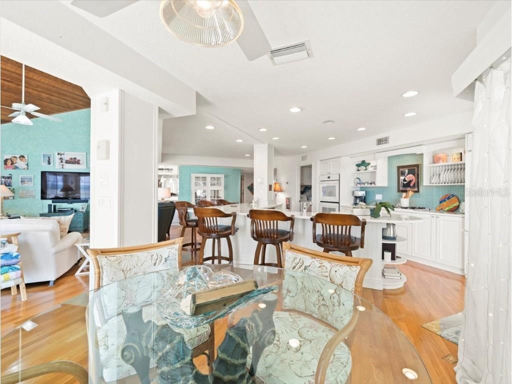 20052 Gulf Boulevard Indian Shores FL 33785 - GULF OF MEXICO U8251980 image35