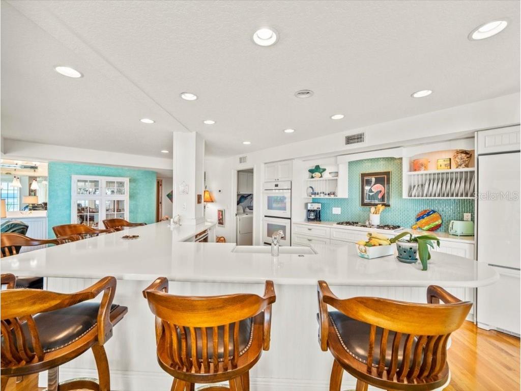 20052 Gulf Boulevard Indian Shores FL 33785 - GULF OF MEXICO U8251980 image37