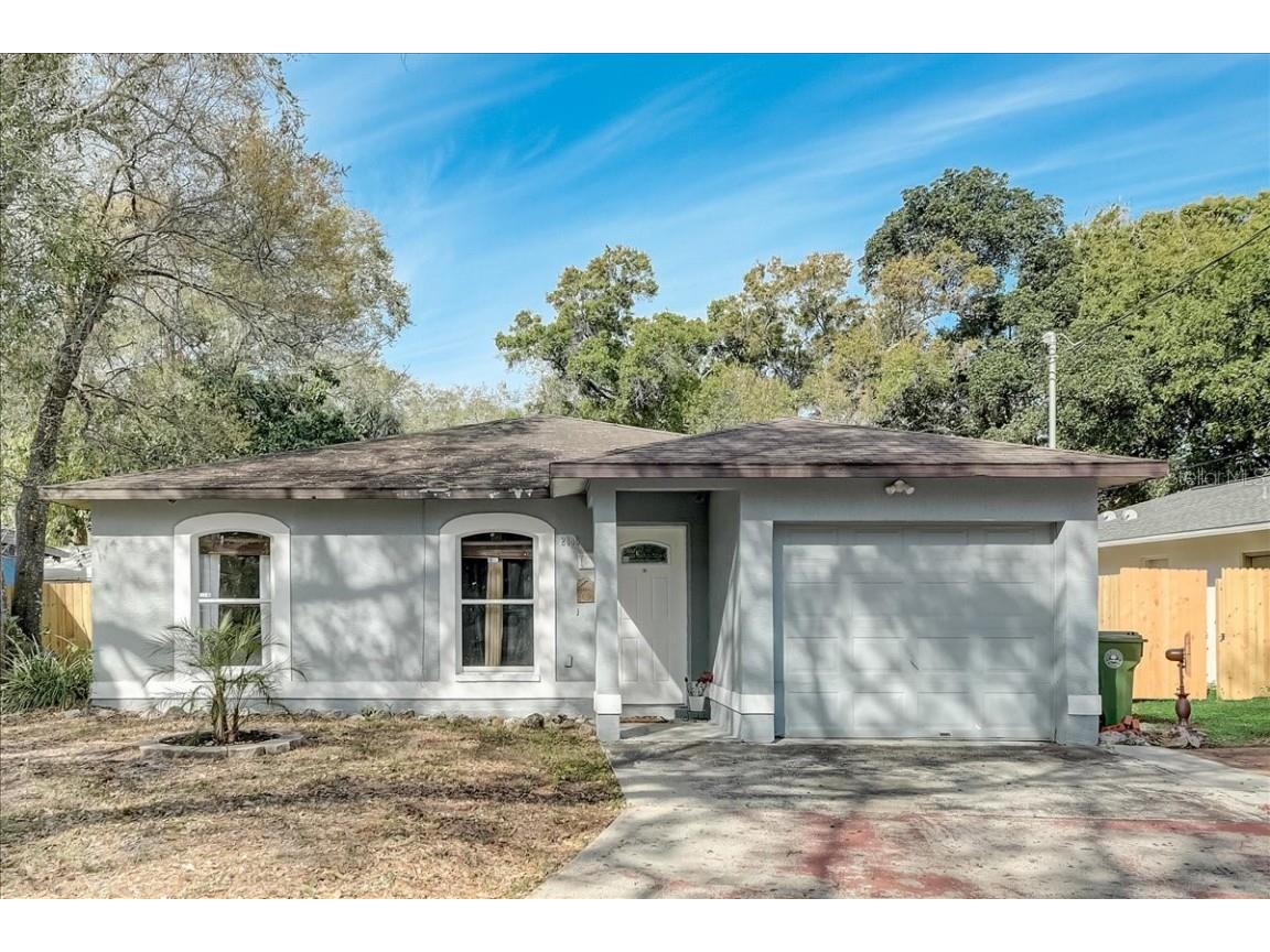 2006 11th Street W Bradenton FL 34205 A4526998 image1